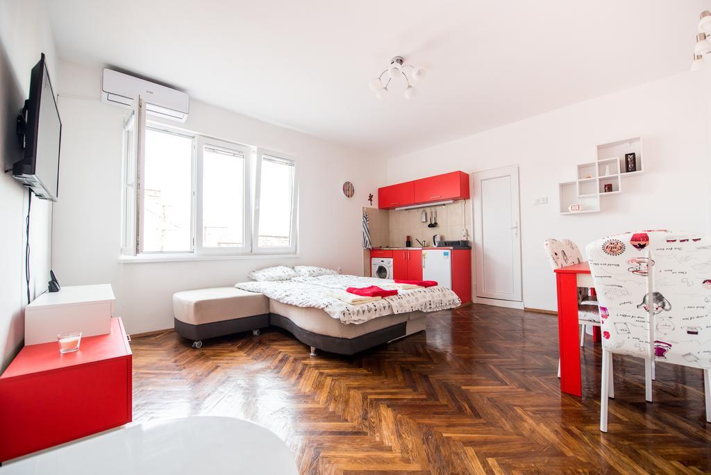 Apartment Andreja เบลเกรด ภายนอก รูปภาพ